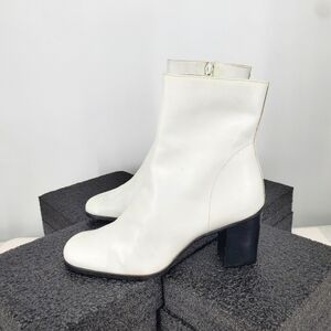 Hunt Club Women Zip Up Heeled Boots 8M Shoes White